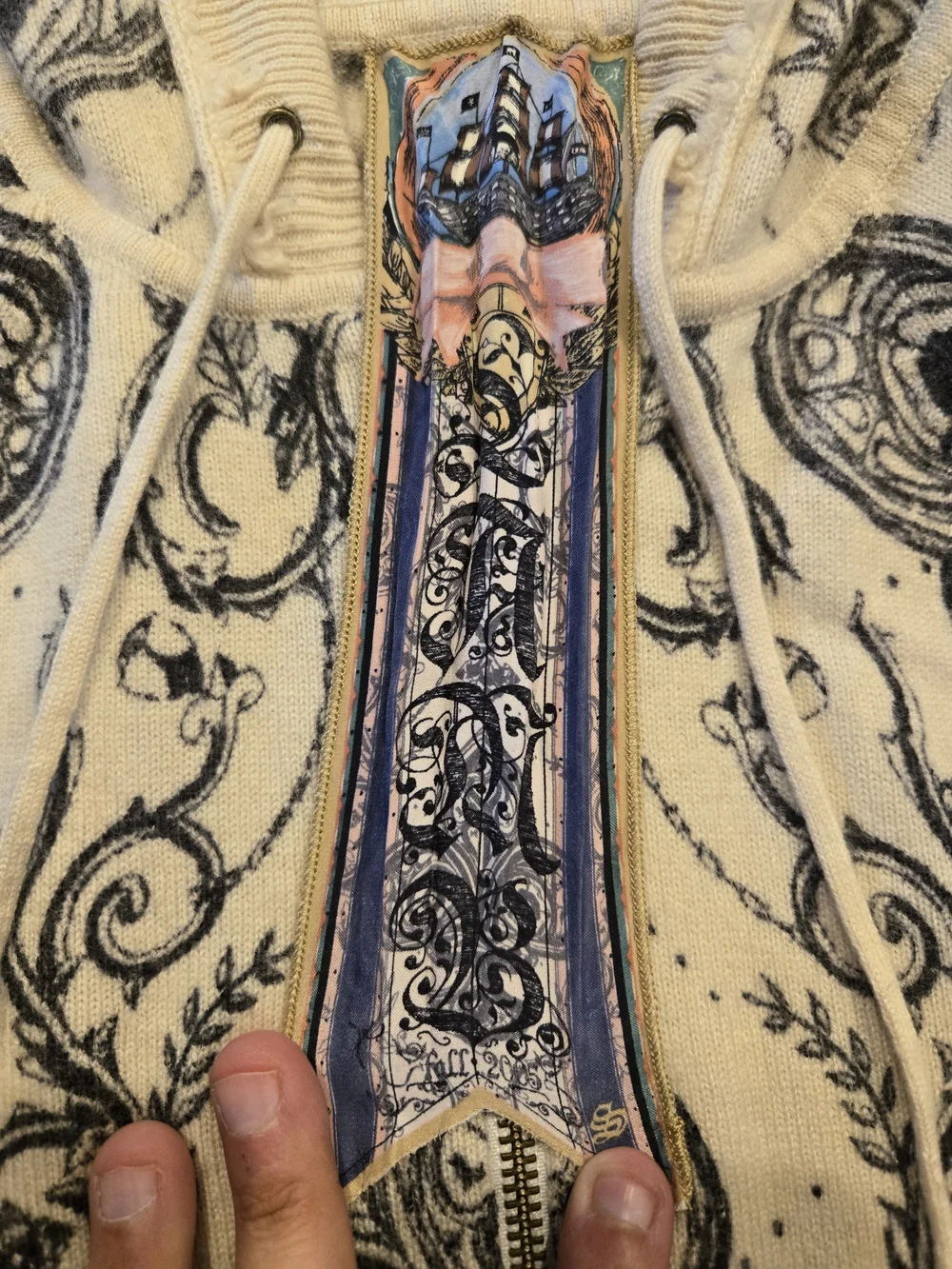 L.A.M.B Gwen Stefani cashmere cream & black distressed hoodie in size S - Picture 2 of 6
